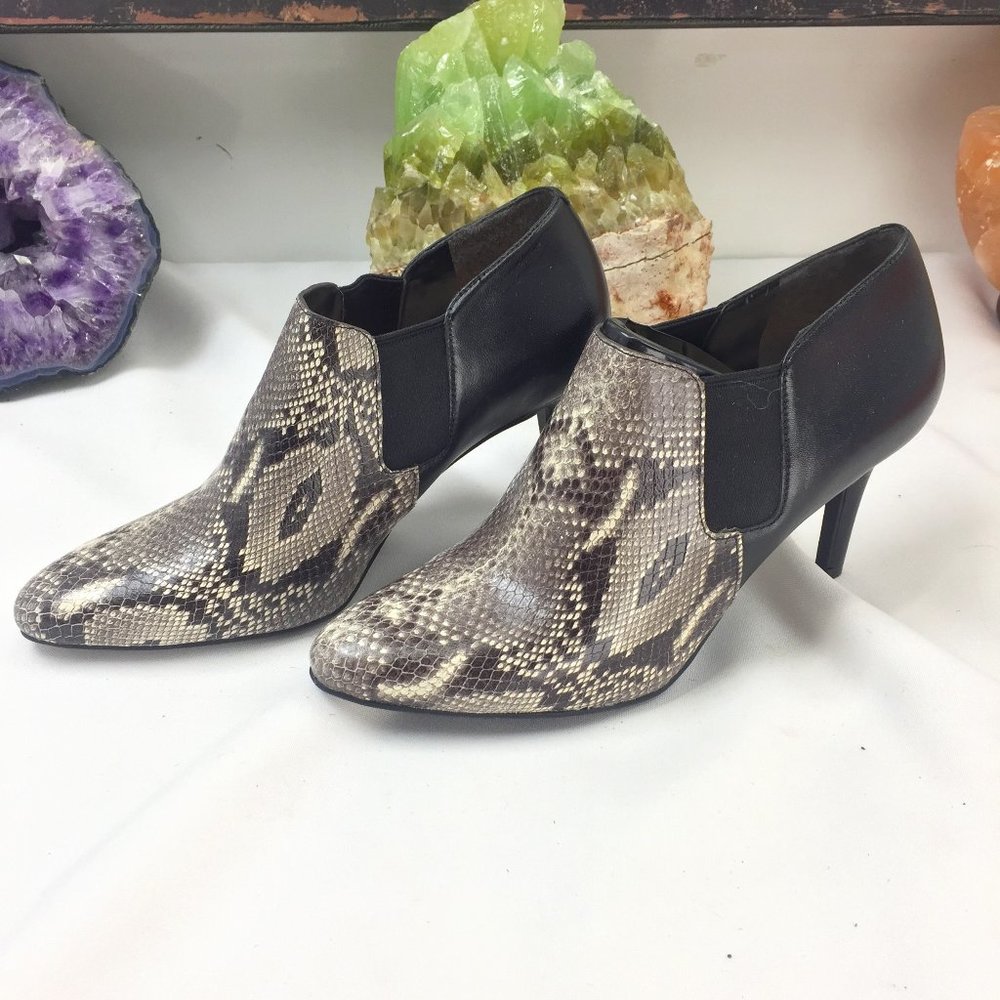 Cole Haan black skin croc Heel Slip On Print